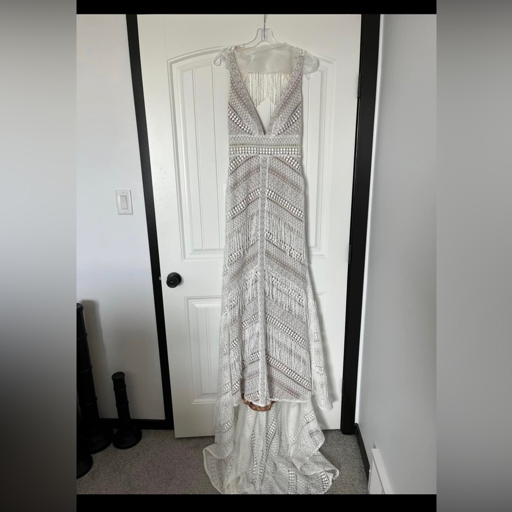 Willowby Wedding Dress Size 10